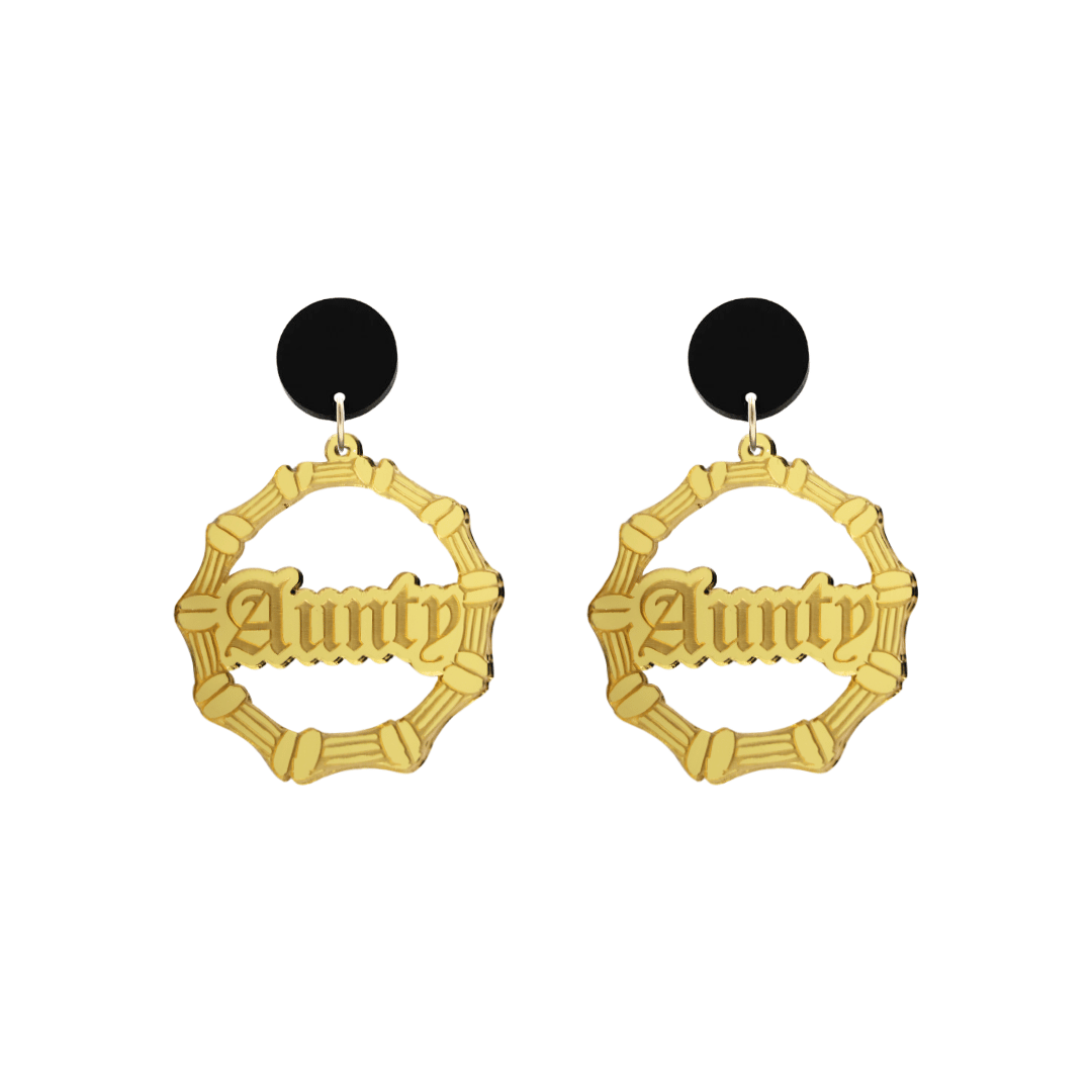 haus of dizzy acrylic gold mirror bamboo hoops with old english text that reads aunty with black circle stud tops size small