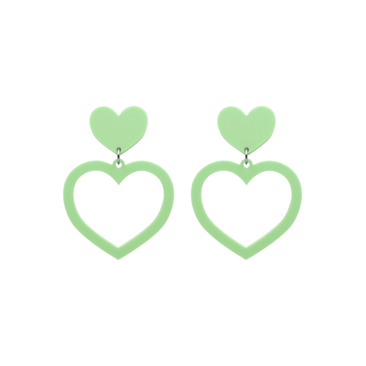 haus of dizzy pastel barbie heart earrings in pistachio pastel size small