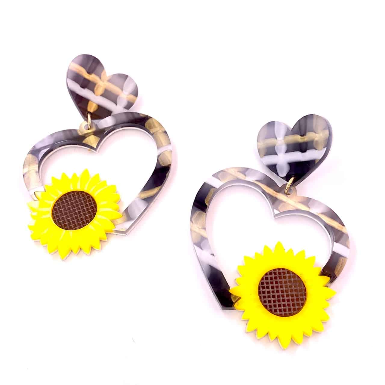 Haus of Dizzy Sunflower Plaid Heart Earrings 🌻