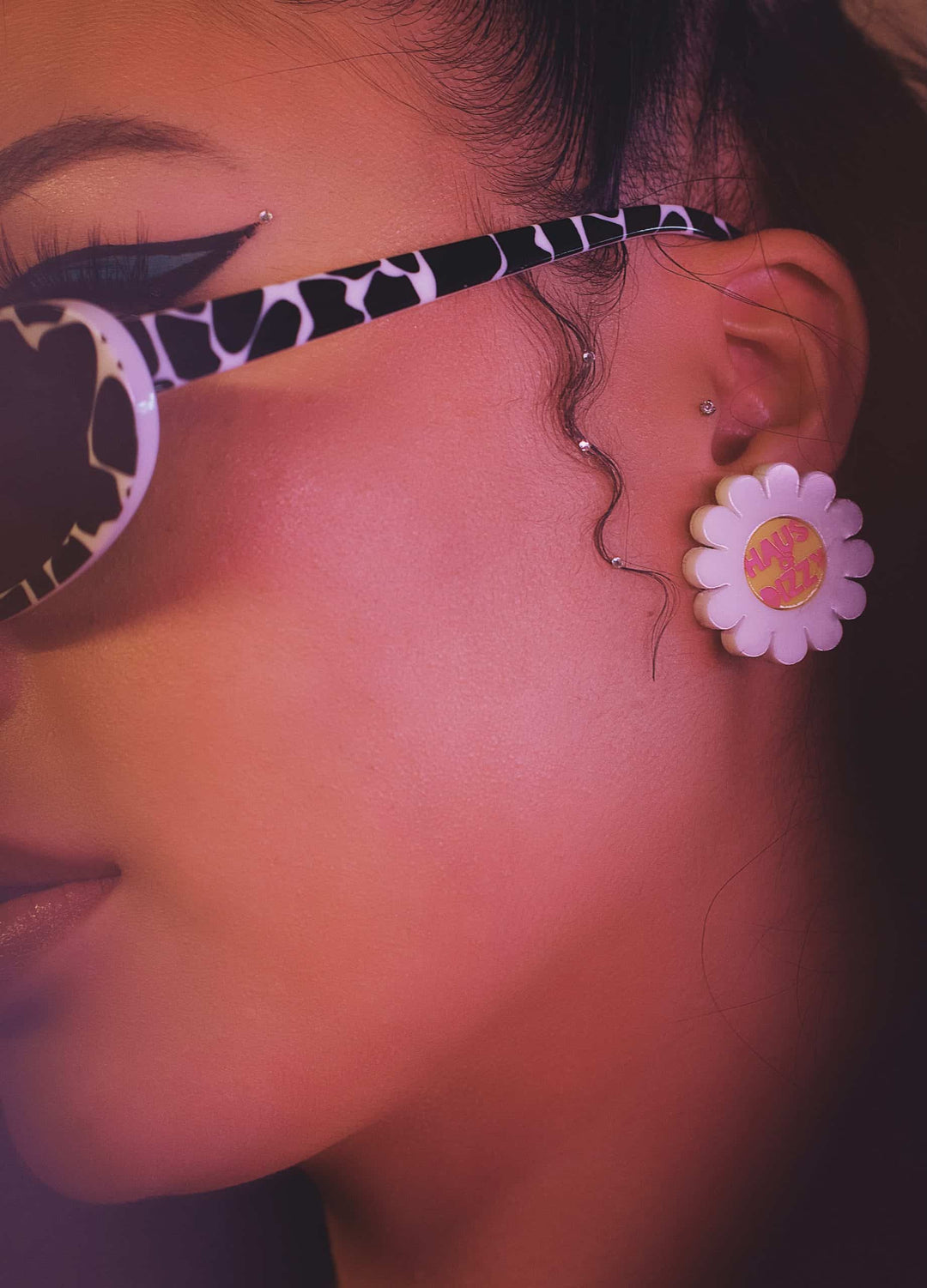 Haus of Dizzy Daisy Earrings